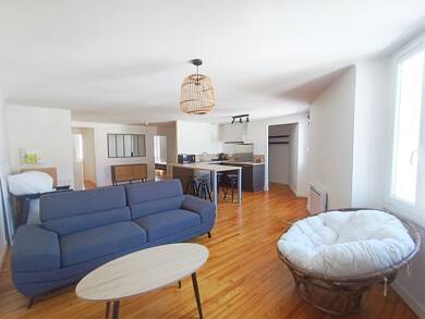 Appartement à vendre 149 000 € 3 pièces 2 chambres 74,3 m² Dernier étage, Étage 2/2 Dunant-Mialan Guilherand-Granges 07500