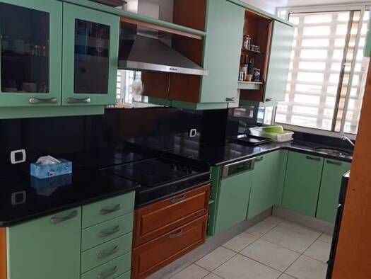 Appartement à vendre 212 000 € 4 pièces 3 chambres 151 m² 4 étages Pointe-à-Pitre 97110