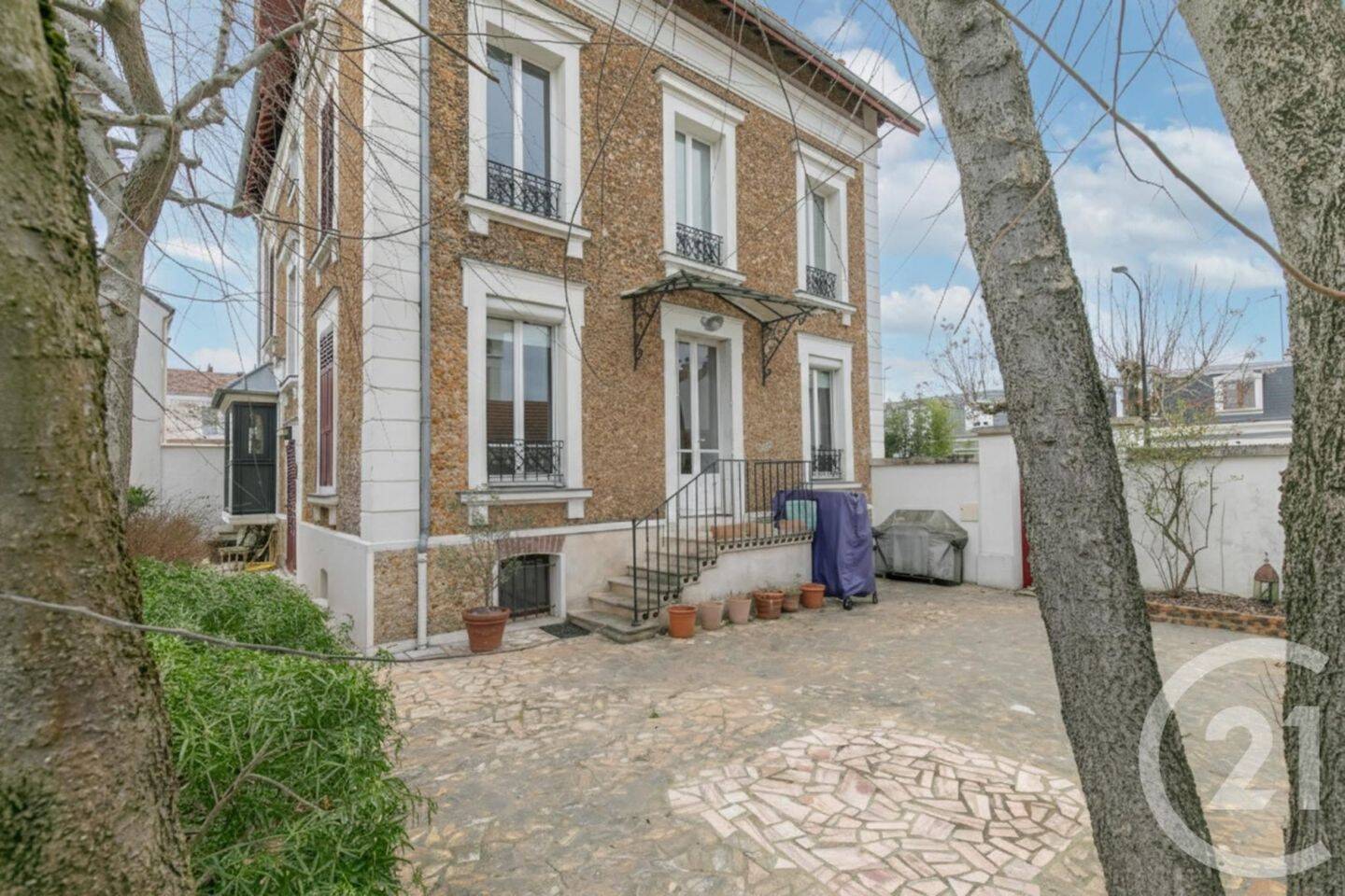 Maison à vendre, 233m², SAINT MAUR DES FOSSES