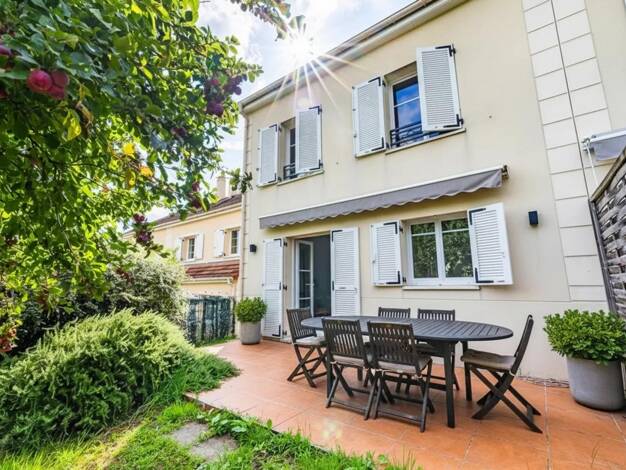Maison à vendre 329 500 € 4 pièces 3 chambres 92 m² 201 m² de terrain Est Marcoussis 91460