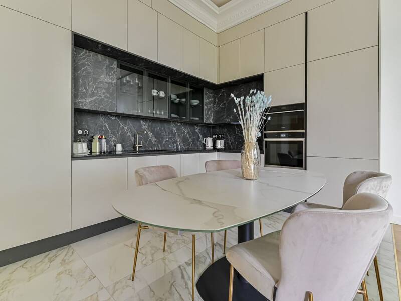 Maison à louer, 80m², PARIS 16E