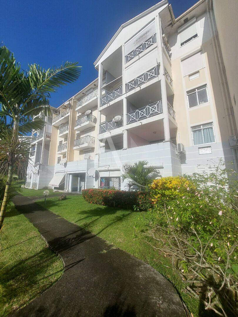 Maison à louer, 18m², FORT DE FRANCE