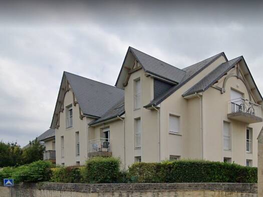 Appartement à louer 723 € 3 pièces 2 chambres 64 m² RDC/2 Secteur Périphérique Fleury-sur-Orne 14123