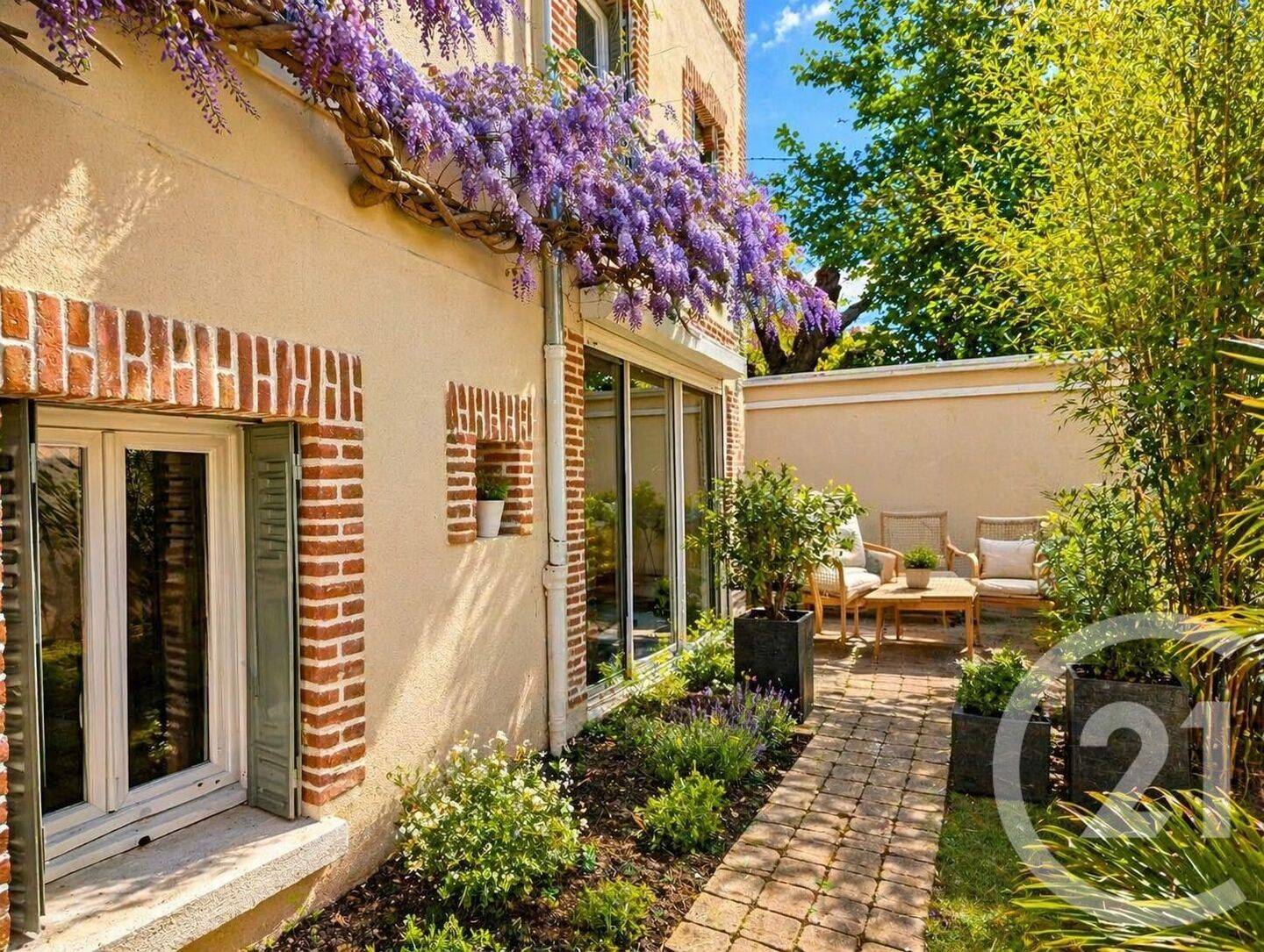 Maison à vendre, 137m², SURESNES