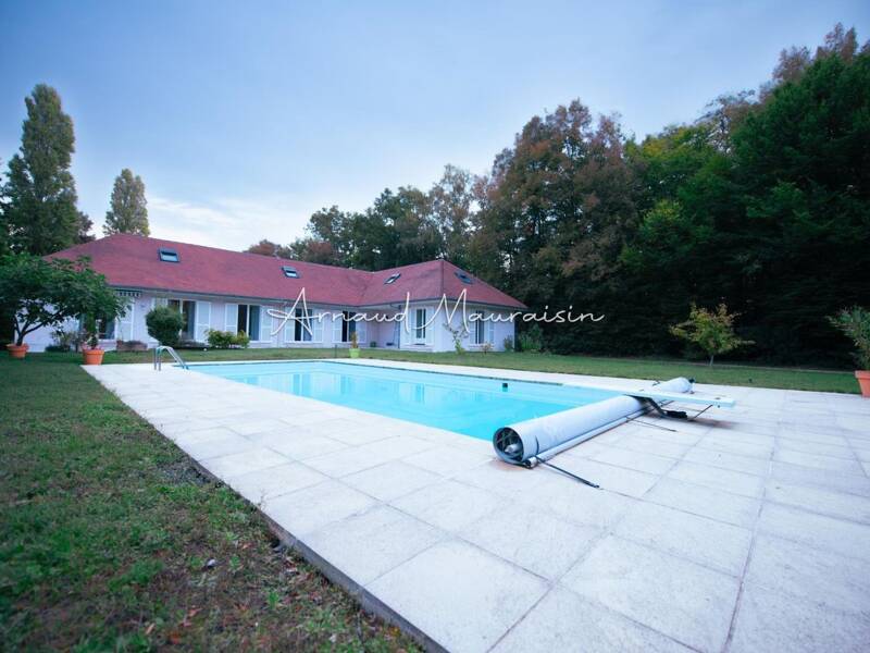 Maison à vendre, 300m², ORRY LA VILLE