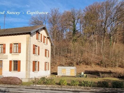 Maison à vendre 150 000 € 8 pièces 4 chambres 200 m² 885 m² de terrain Dampierre-les-Bois 25490