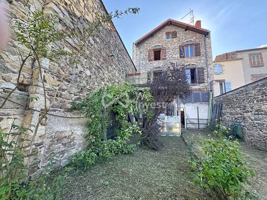 Maison à vendre 198 000 € 6 pièces 4 chambres 159 m² 364 m² de terrain Combronde 63460