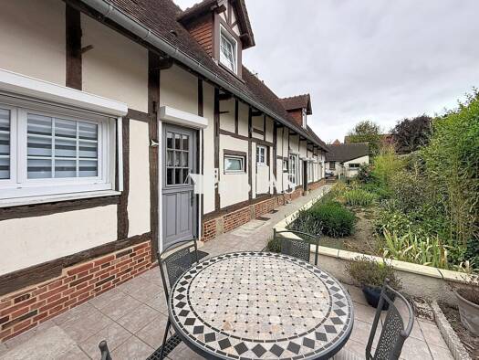 Maison à vendre 310 000 € 8 pièces 5 chambres 175 m² 732 m² de terrain Neufchâtel-en-Bray 76270