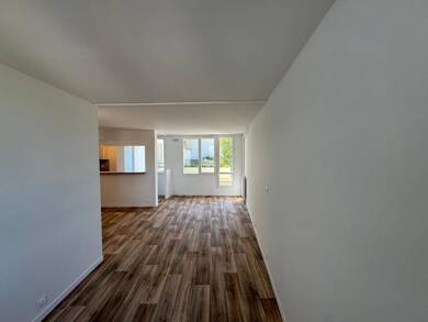 Appartement à louer 1 470 € 4 pièces 3 chambres 82 m² 1er étage Centre Ouest Trappes 78190