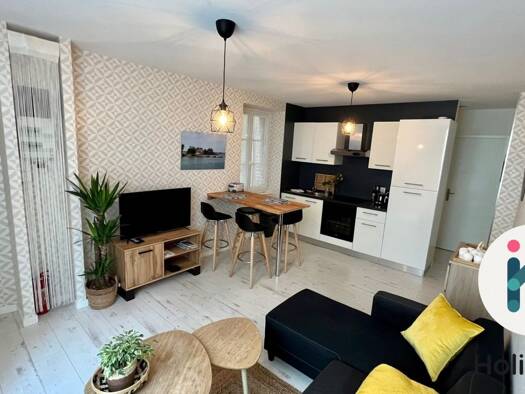 Appartement à louer 840 € 2 pièces 1 chambre 32,5 m² Étage 1/2 Zone Industrielle du Prat Vannes 56000