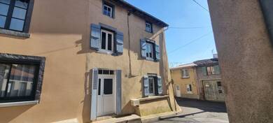 Maison à vendre 64 000 € 3 pièces 2 chambres 43 m² Vieux Pont du Chateau Pont du Chateau 63430