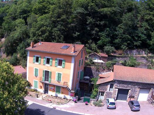 Maison à vendre 390 000 € 11 pièces 9 chambres 225 m² 3 035 m² de terrain Monistrol-d'Allier 43580