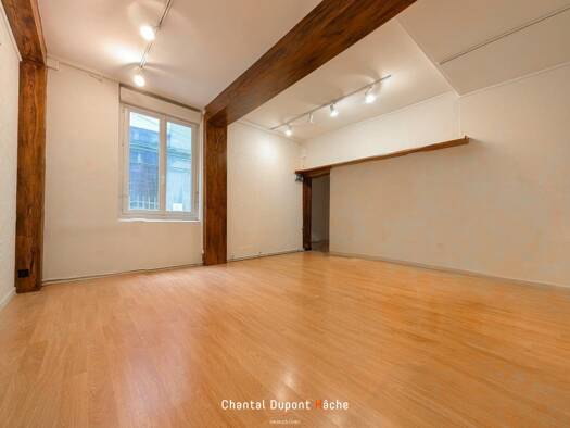 Local commercial à vendre 243 000 € 110 m² de surface de vente Chartres 28000