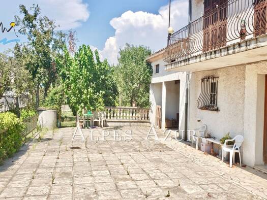 Maison à vendre 786 700 € 7 pièces 5 chambres 152 m² 1 450 m² de terrain Quartiers Ouest Montgros-Montmeuille La Colle-sur-Loup 06480