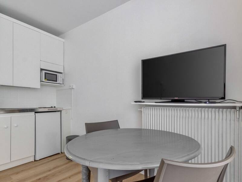 Maison à louer, 28m², PARIS 16E