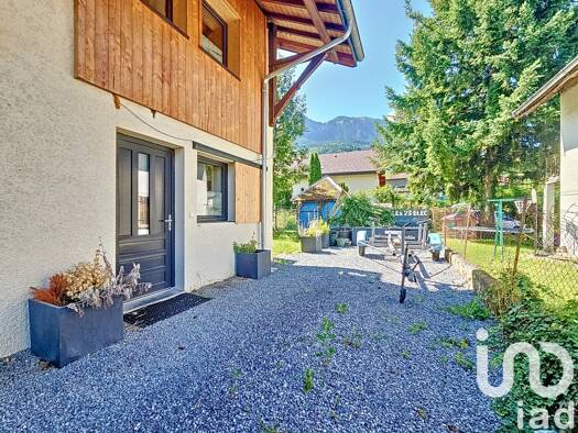 Appartement à vendre 405 000 € 4 pièces 3 chambres 91 m² 3 étages St Laurent 74800