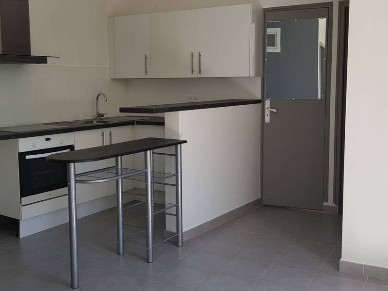 Maison à louer, 35m², PELISSANNE