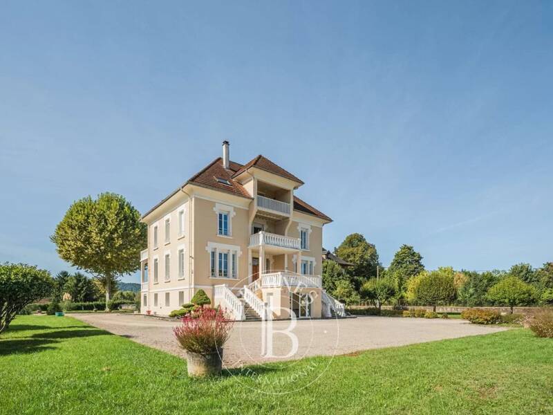 Maison à vendre, 449m², LE PONT DE BEAUVOISIN