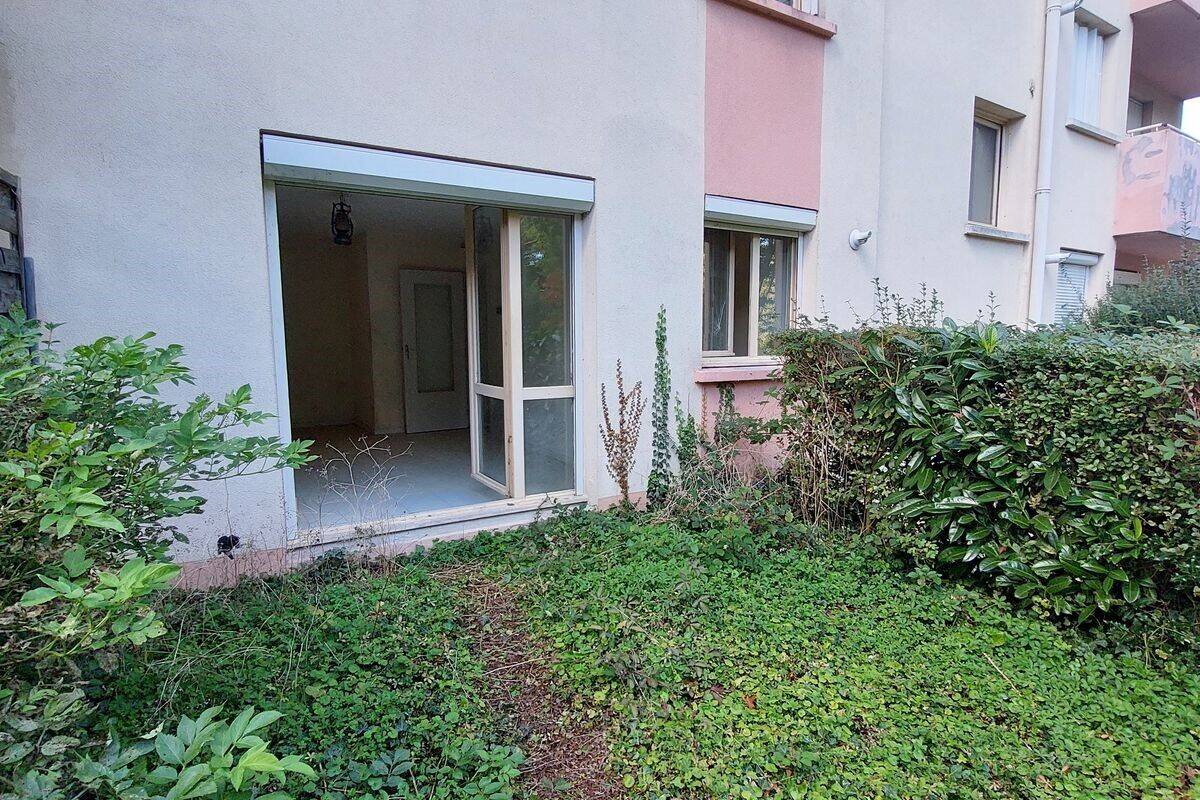 Maison à vendre, 32m², SAINT DIDIER SUR BEAUJEU