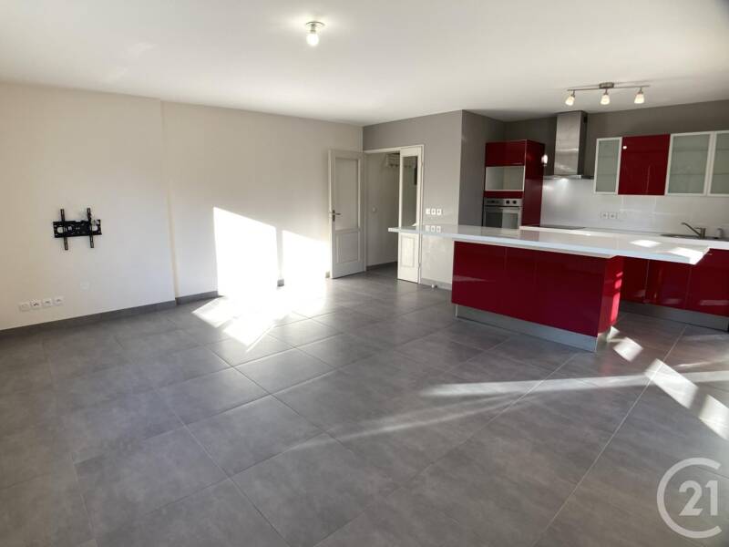 Maison à louer, 89m², SAINT JULIEN EN GENEVOIS