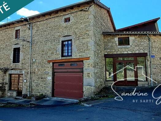 Maison à vendre 156 000 € 14 pièces 9 chambres 220 m² 370 m² de terrain Fournols 63980