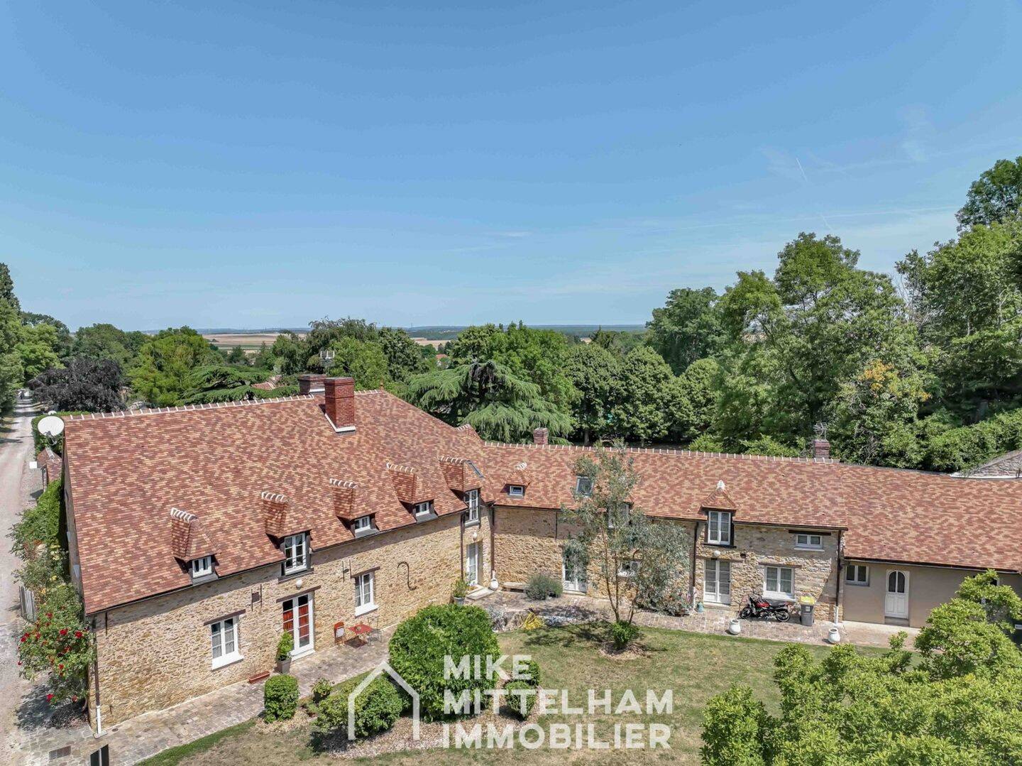 Maison à vendre, 2300m², MONTFORT L'AMAURY