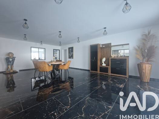 Maison à vendre 839 000 € 16 pièces 3 chambres 515 m² 3 548 m² de terrain Sud Hersin-Coupigny 62530