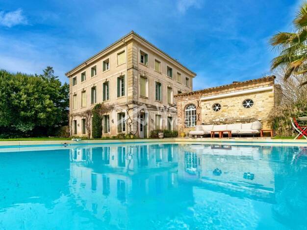 Maison à vendre 1 350 000 € 16 pièces 12 chambres 484 m² 3 730 m² de terrain Brignon 30190
