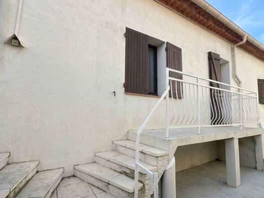 Appartement à vendre 149 000 € 3 pièces 2 chambres 56 m² Étage 1/1 Septèmes-les-Vallons 13240