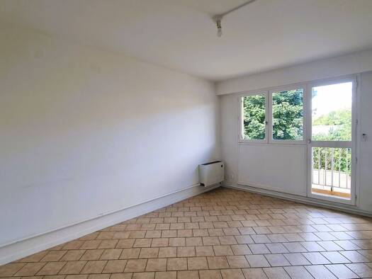 Appartement à vendre 91 000 € 2 pièces 1 chambre 44,01 m² Étage 1/2 Louviers 27400