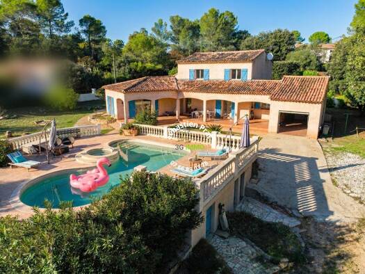 Maison à vendre 635 000 € 6 pièces 4 chambres 183 m² 2 500 m² de terrain Flassans-sur-Issole 83340