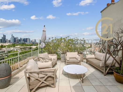Duplex à vendre - Première occupation 1 660 000 € 4 pièces 3 chambres 100 m² Étage 8/8 La Plaine des Sablons Neuilly-sur-Seine 92200