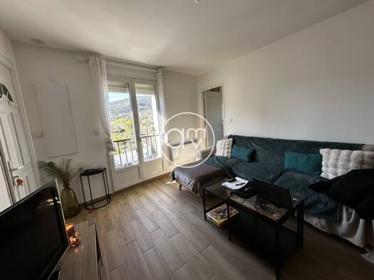 Appartement à louer 807 € 3 pièces 2 chambres 39,3 m² Étage 2/2 La Farlède 83210