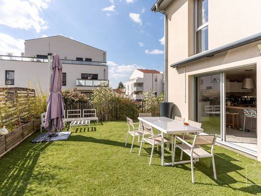 Maison à vendre 395 000 € 5 pièces 3 chambres 100 m² 170 m² de terrain Zone Industrielle Neuville sur Saone 69250