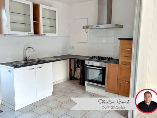 Maison à vendre 135 850 € 5 pièces 1 chambre 60 m² 302 m² de terrain Les Brouzils 85260