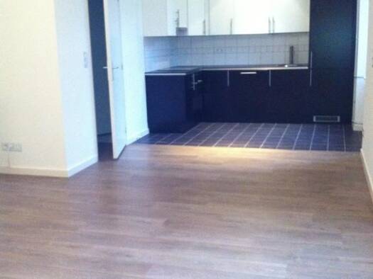 Appartement à vendre 98 100 € 3 pièces 2 chambres 59 m² RDC/2 Les Conches Auxerre 89000