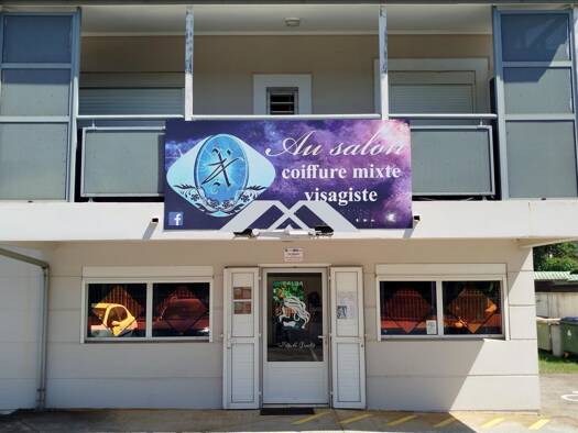 Salon de coiffure à vendre Fonds de commerce 67 500 € 75 m² de surface de vente Sainte-Marie 97438