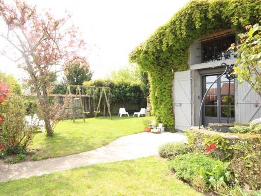 Maison à louer 915 € 4 pièces 2 chambres 103 m² dès le 01/09/2025 Pont St Martin 44860
