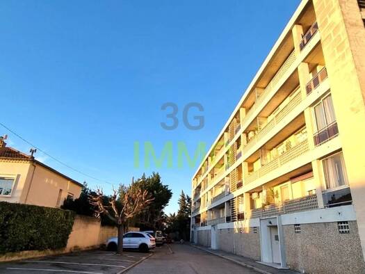 Appartement à vendre 126 000 € 4 pièces 3 chambres 67 m² Étage 4/4 Fargues-Pigeonnier Le Pontet 84130