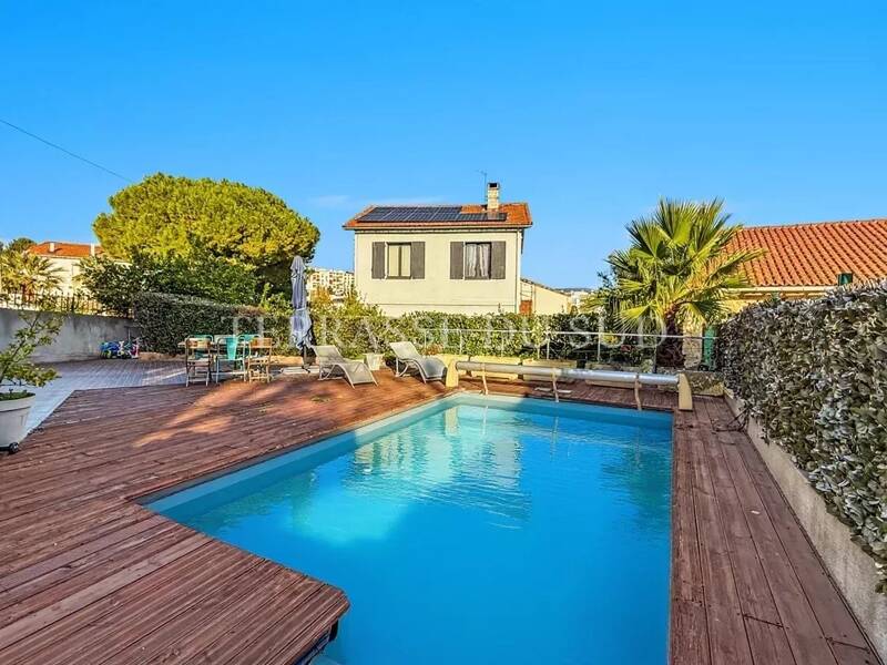 Maison à vendre, 133m², MARSEILLE 12E