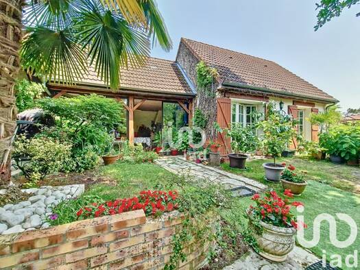 Maison à vendre 165 000 € 8 pièces 5 chambres 180 m² 2 000 m² de terrain Vignoux-sur-Barangeon 18500