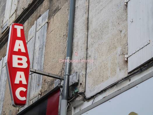 Tabac-Presse-Loto à vendre Fonds de commerce 50 000 € 6 pièces 125 m² de surface de vente Vieil Angoulême-Centre Ville Angoulême 16000