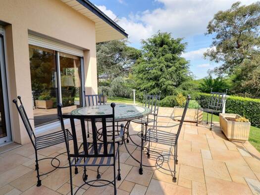 Maison à vendre 969 000 € 7 pièces 5 chambres 228 m² Bouchemaine 49080