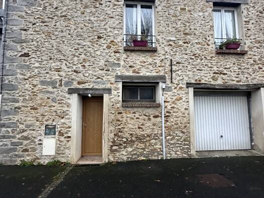 Maison à louer 990 € 4 pièces 2 chambres 89,8 m² Saint-Germain-Laxis 77950