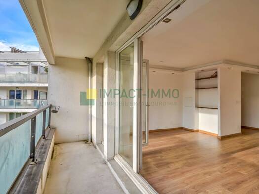 Appartement à vendre 430 000 € 3 pièces 2 chambres 69,2 m² Étage 6/9 Beaujon-Berges de Seine Clichy 92110