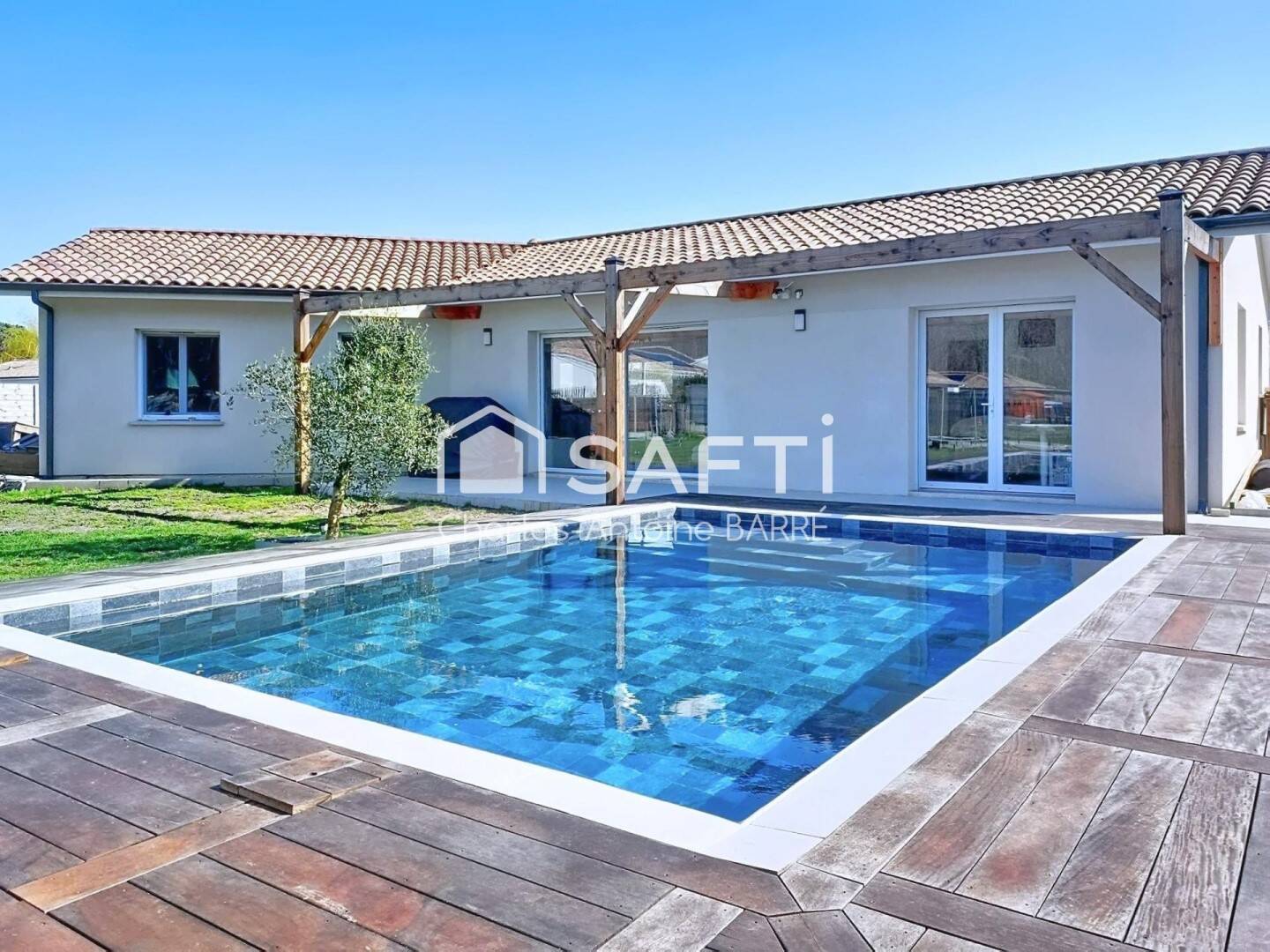 Maison à vendre, 130m², VENDAYS MONTALIVET