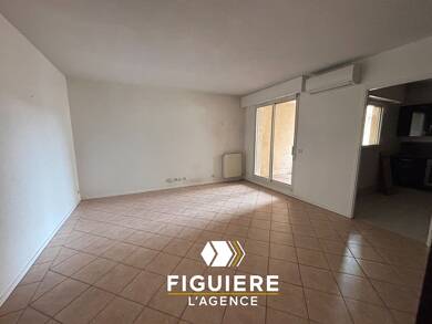 Appartement à louer 910 € 2 pièces 1 chambre 45 m² Aix en Provence 13100