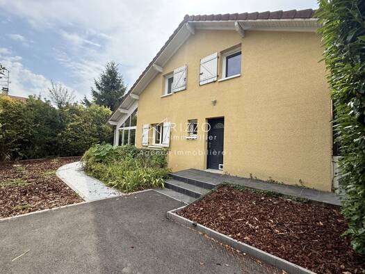 Maison à vendre 695 000 € 6 pièces 4 chambres 185,84 m² 853 m² de terrain Valleiry 74520