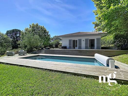 Villa à vendre 1 300 000 € 6 pièces 5 chambres 192 m² 1 119 m² de terrain Saint-Jean-de-Luz 64500