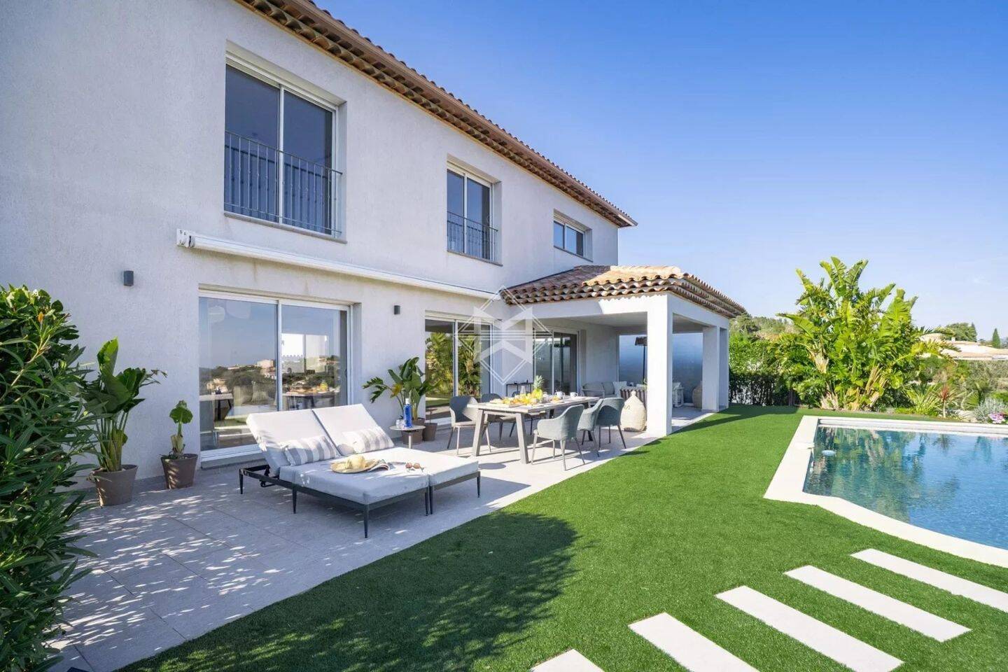 Maison à vendre, 237m², LES ADRETS DE L'ESTEREL